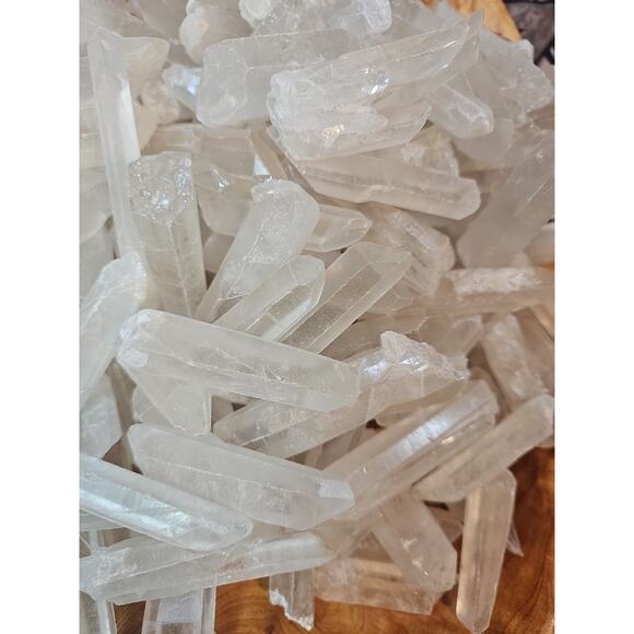 1lb Natural Clear Quartz Crystal Points Original Stones Brazil - Picture 1 of 15
